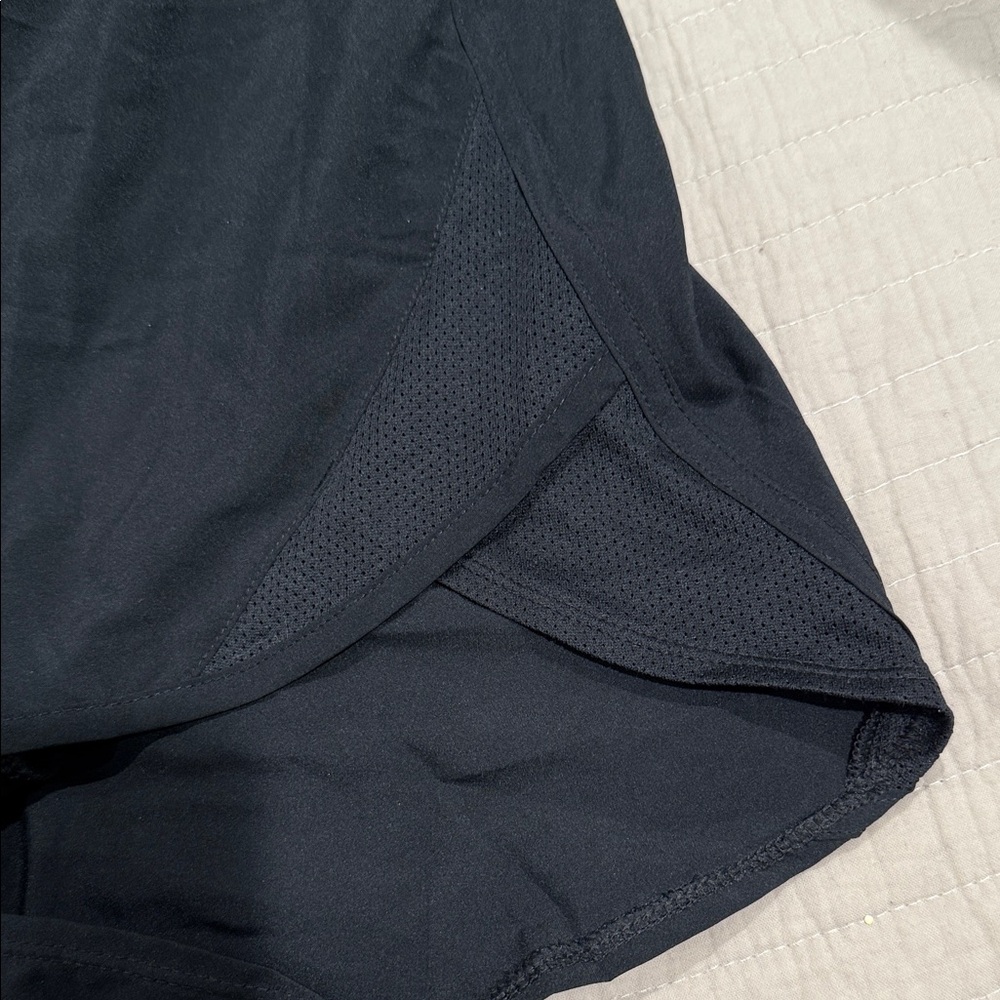 Under Armour Women's Athletic Black Shorts - Picture 4 of 4